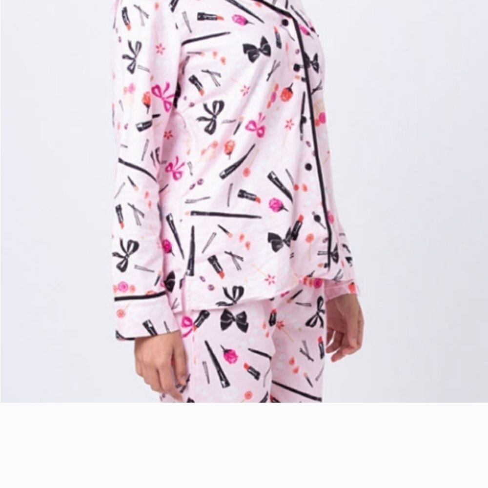 NWT Kate spade Pink and Black Makeup  Pajama Set Size Llarge